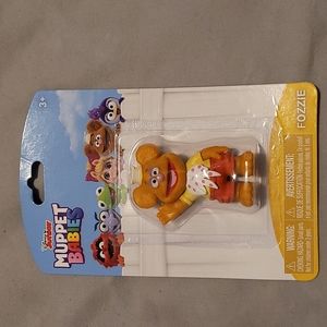 Disney Junior Muppet Babies Fozzie Bear, 2.125 Inches Tall